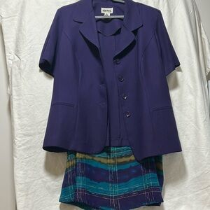 EIFFEL Short sleeves Skirt Suit.